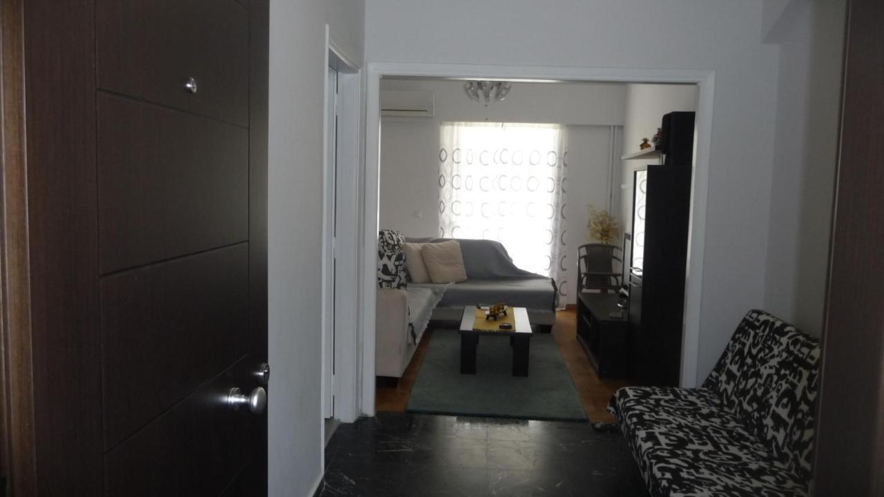 D&J Central Appartment Ioannina Buitenkant foto