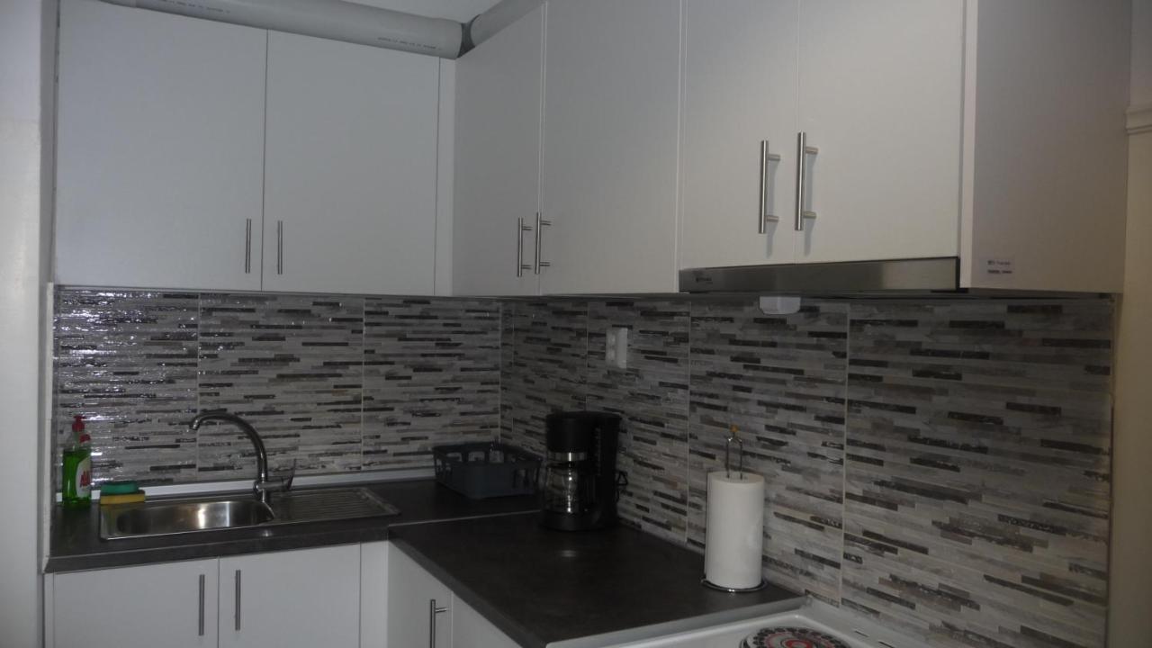 D&J Central Appartment Ioannina Buitenkant foto