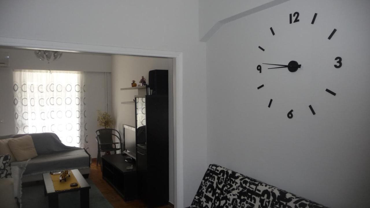 D&J Central Appartment Ioannina Buitenkant foto